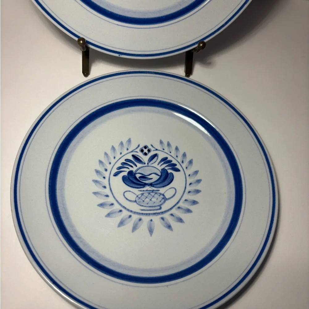 Blue Rose Lunch Dessert Plates Hand Painted Blue White 7 5/8” Arabia Of Finland
